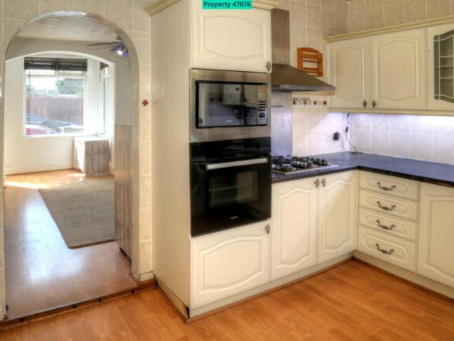 Cottage for rent in Erith, Greater London