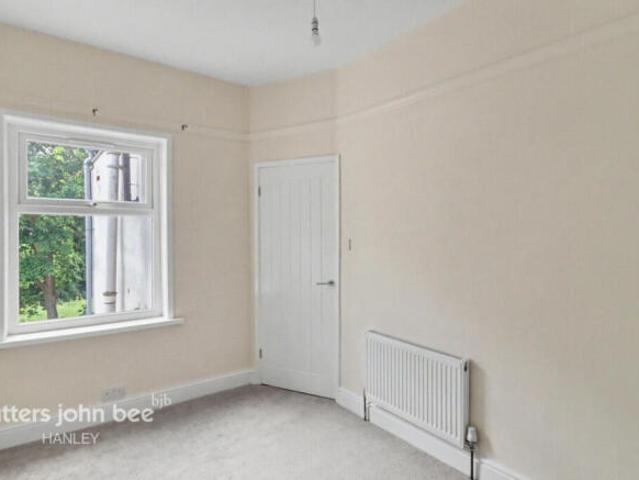 Cottage for rent in Hanley, Stoke-on-Trent