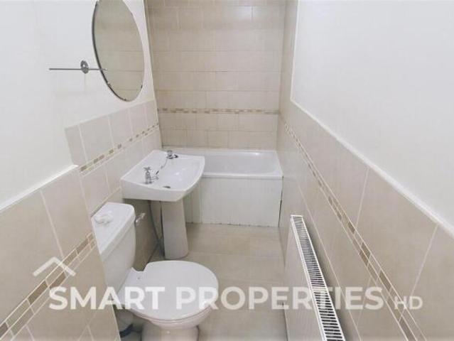 Cottage for rent in Huddersfield, West Yorkshire