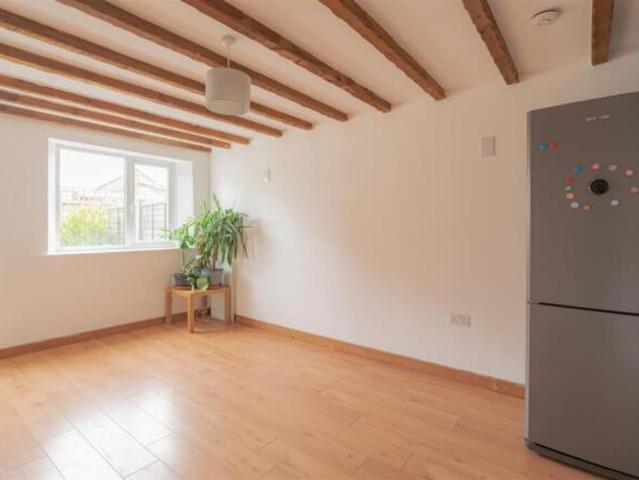 Cottage for rent in Golden Valley, Gloucestershire