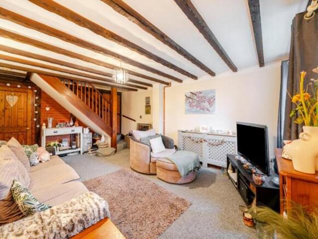 Cottage for rent in Golden Valley, Gloucestershire
