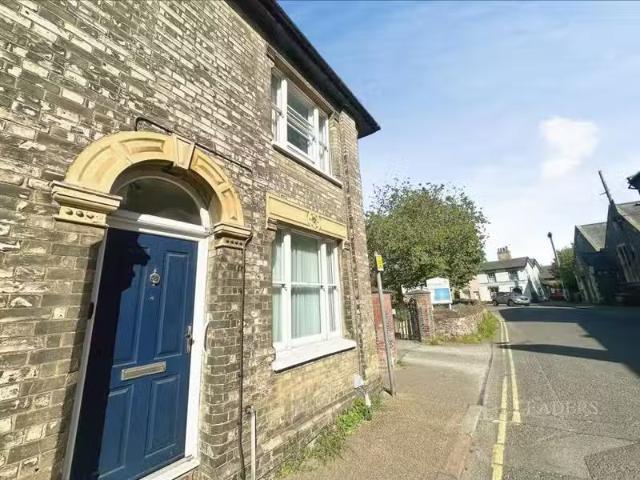 House for rent in Chelmondiston, Suffolk