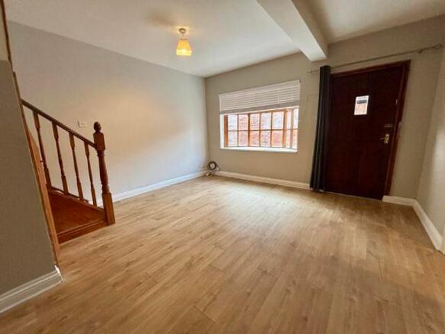 Cottage for rent in Sydenham, Green Close