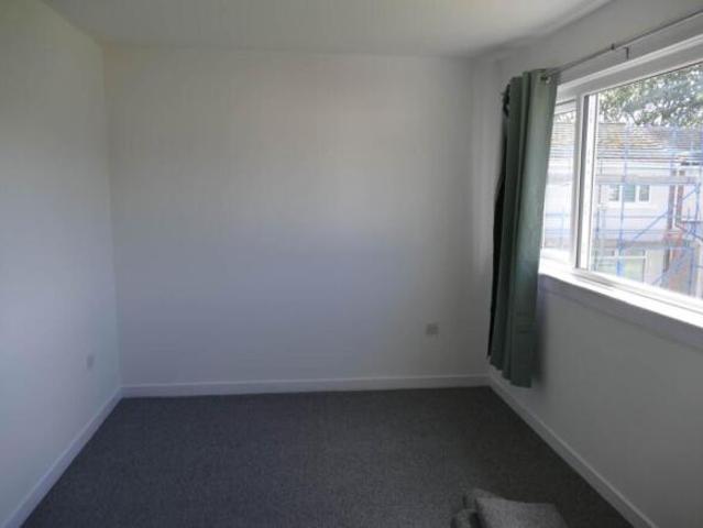 Cottage for rent in Nitshill, Glasgow