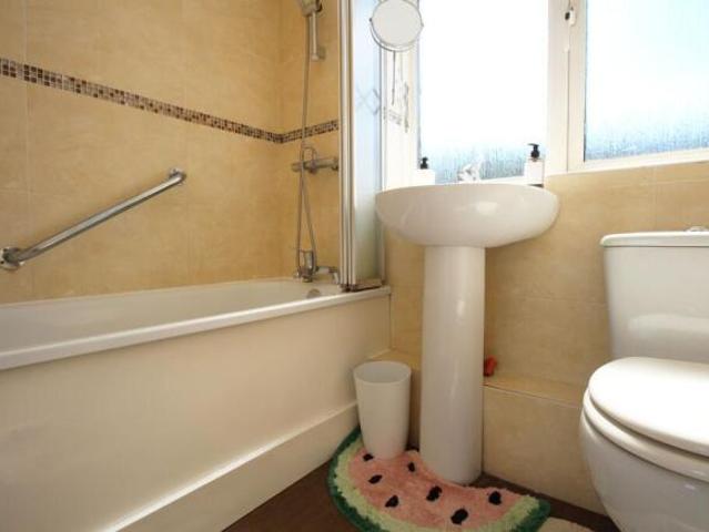 Cottage for rent in Milngavie, Scotland