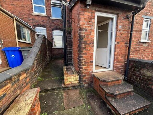 Cottage for rent in Fenton, Stoke-on-Trent