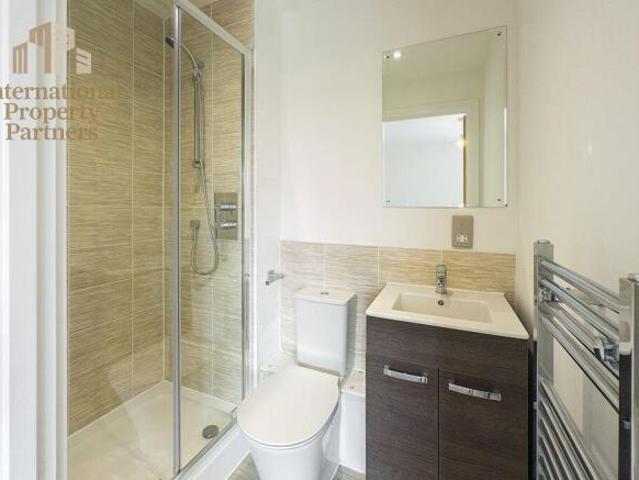 Cottage for rent in South Lane, West Yorkshire
