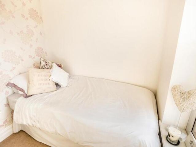 Cottage for rent in Huddersfield, West Yorkshire