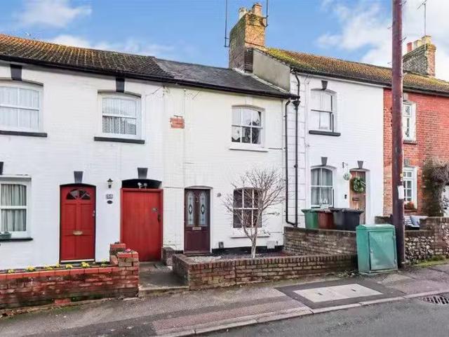 House for rent in Hatching Green, Five Acres