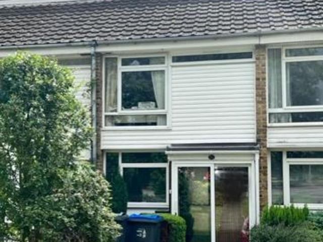 House for rent in Surrey