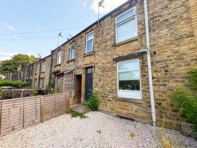 House for rent in Huddersfield, West Yorkshire
