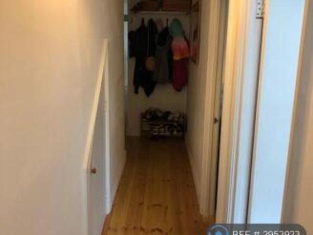 Cottage for rent in Cat Hill