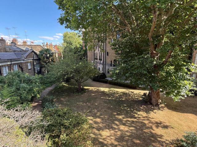 Cottage for rent in Cat Hill
