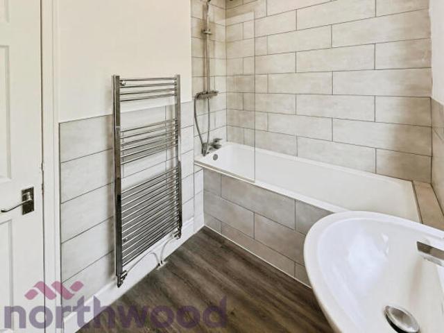 Cottage for rent in Warrington