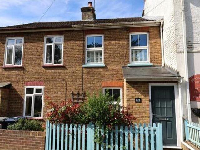 House for rent in Fole, Surrey