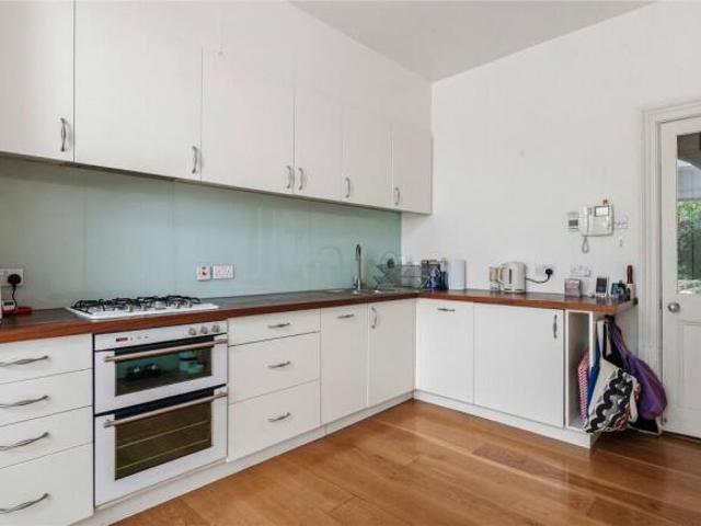 Cottage for rent in Cat Hill