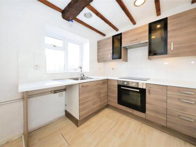 Cottage for rent in Merryhill, Wolverhampton