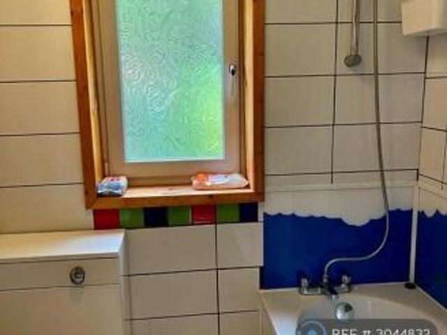 Cottage for rent in Twechar, East Dunbartonshire