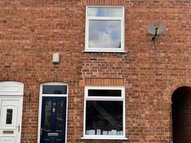 House for rent in Cuddington, Cheshire