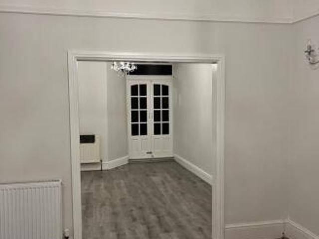 Cottage for rent in Salford, Greater Manchester