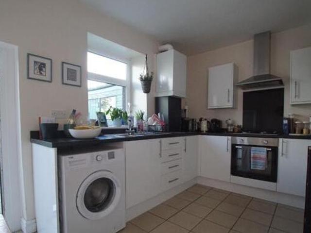 House for rent in Charlesworth, East Midlands