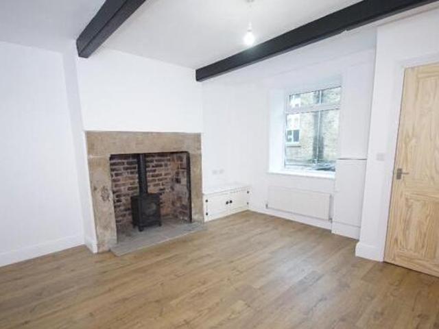 House for rent in Charlesworth, East Midlands