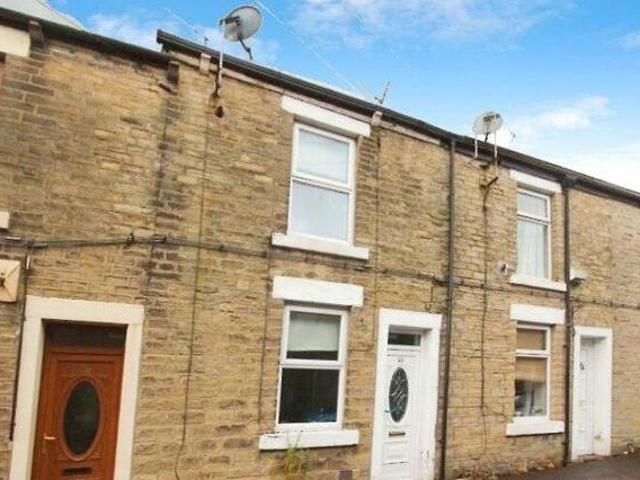 House for rent in Simmondley, Charlesworth