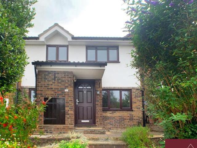 House for rent in Merrow, Guildford