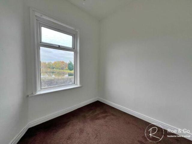 Cottage for rent in Hatfield Road Allotments, Bolton