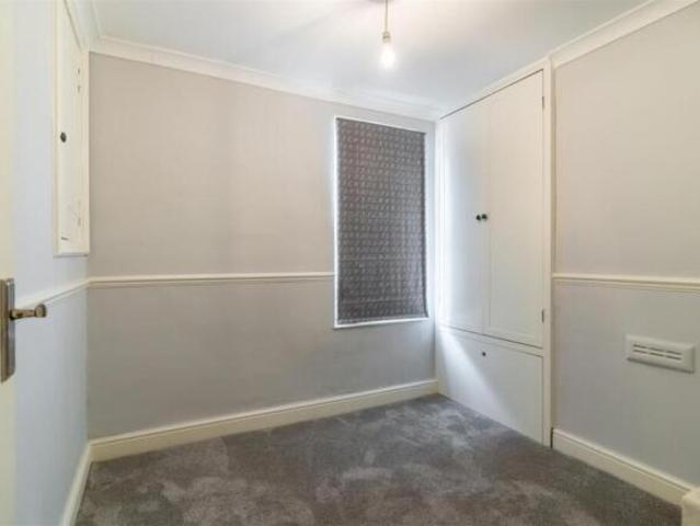 Cottage for rent in Monks Orchard, Kent