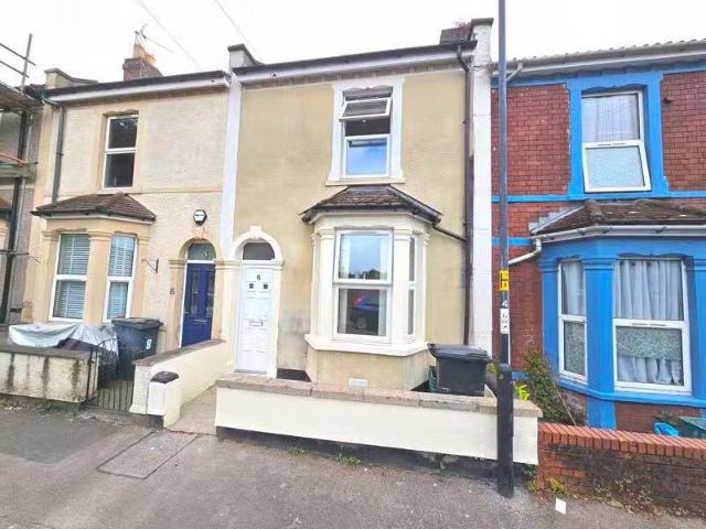 House for rent in Calderstones