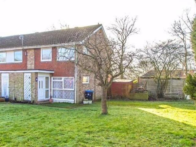 House for rent in Surrey