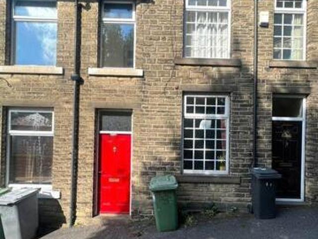 House for rent in Huddersfield, West Yorkshire