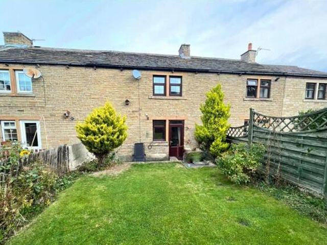 House for rent in Huddersfield, West Yorkshire