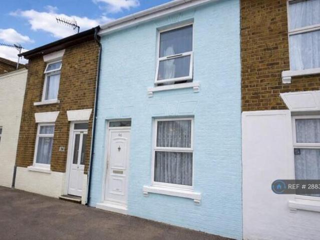 Cottage for rent in Sheerness, Oad Street
