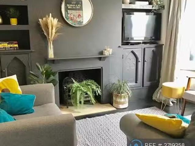 House for rent in Thurston Park, The Bridge