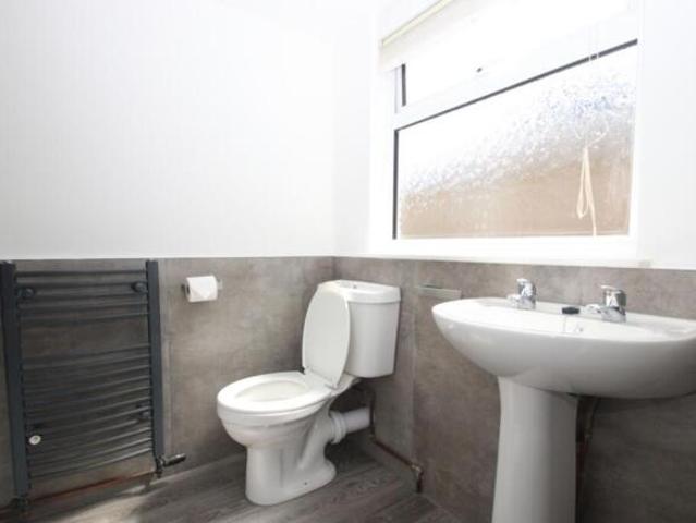 Cottage for rent in Orpington, Greater London
