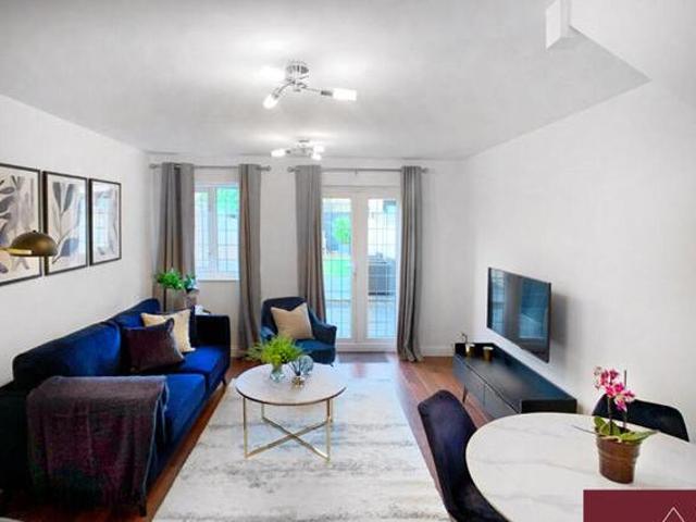 House for rent in Surrey