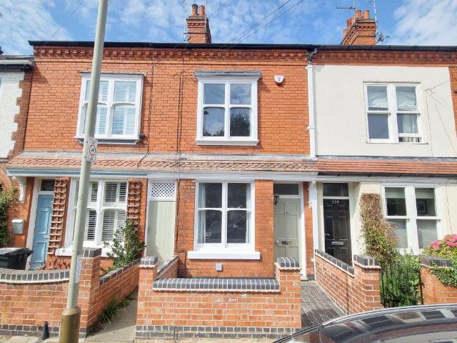 Terraced House for rent in Leicester