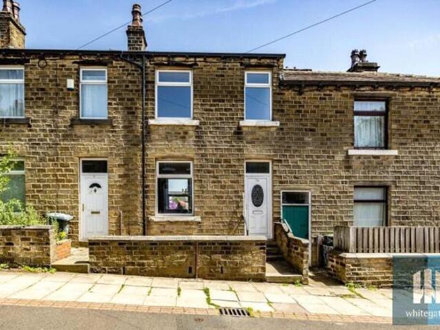Cottage for rent in Marsh, Huddersfield