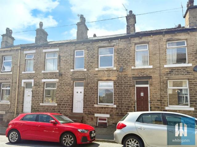 Terraced House for rent in Milnsbridge Terraced House for rent in Milnsbridge