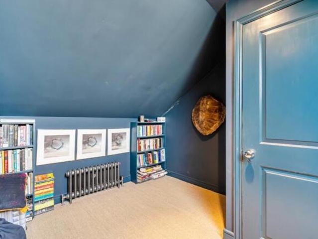 Cottage for rent in Cat Hill