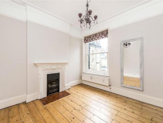 Cottage for rent in Cat Hill