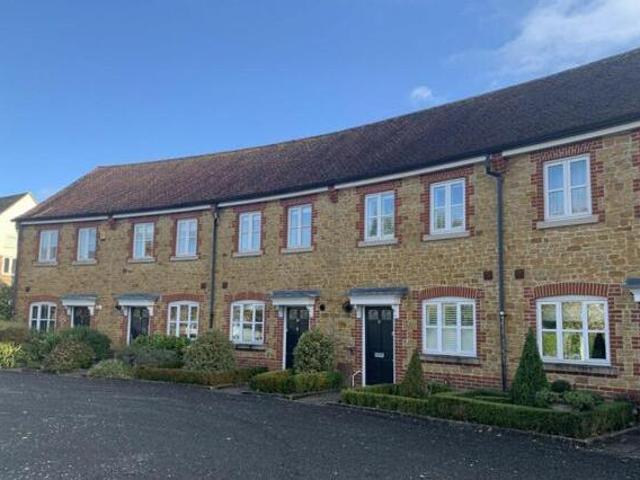 House for rent in Littlecote, West Sussex
