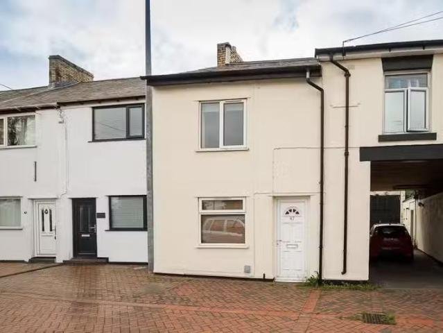 House for rent in Llanferres, Wales
