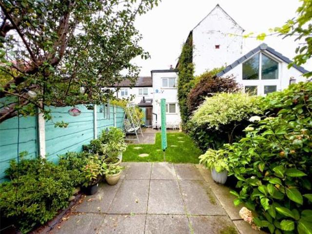 Cottage for rent in Georgia, Greater Manchester