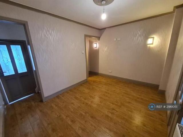 Cottage for rent in Salford, Greater Manchester