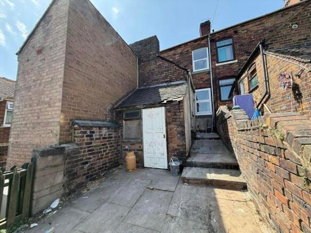 Cottage for rent in Joiner's Square, Hanley