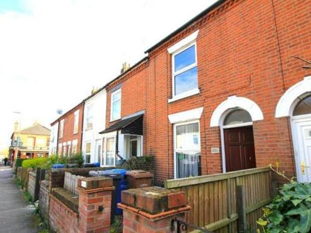 House for rent in Heigham Grove, East Bank