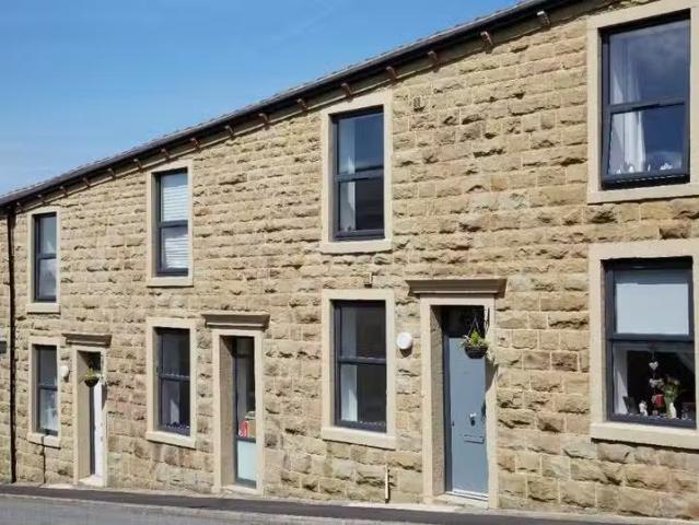 House for rent in Rising Bridge, Rossendale